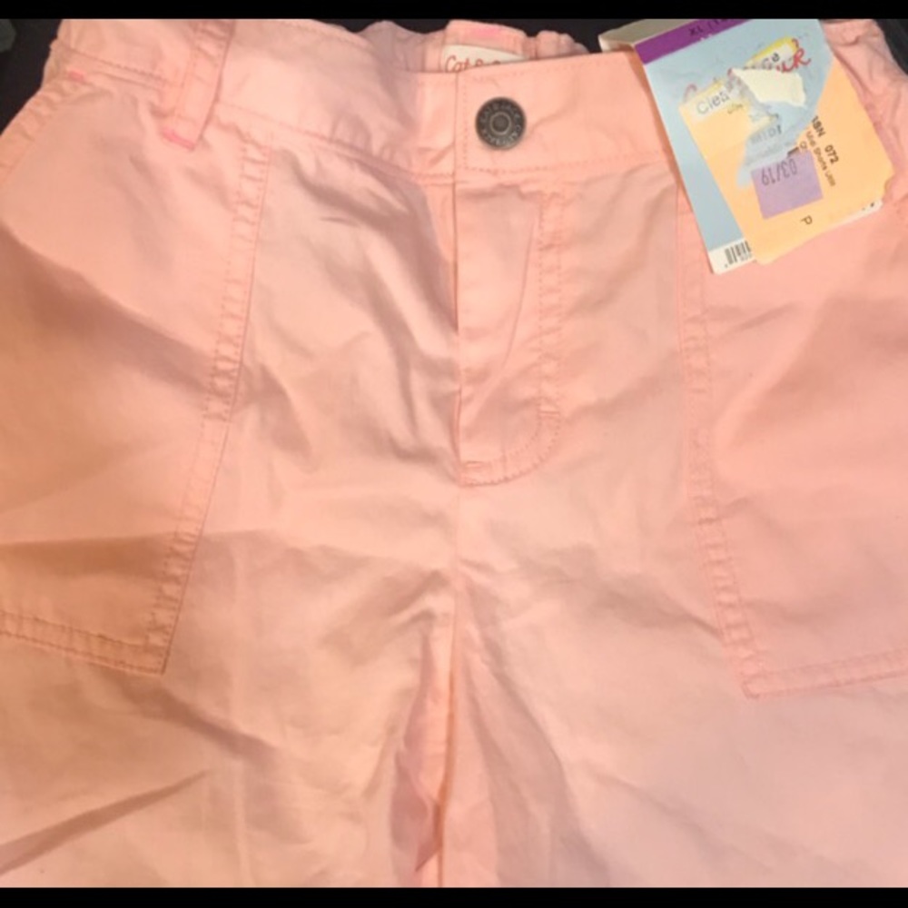 Girl’s adorable Bermuda shorts